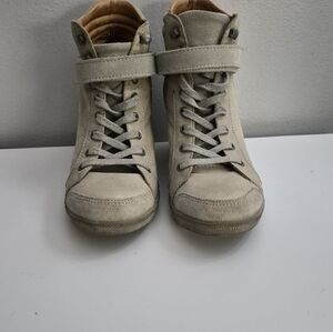 Ciao Ragazzi Wedge Sneakers – Size 8 – Beige Suede – Fair Condition